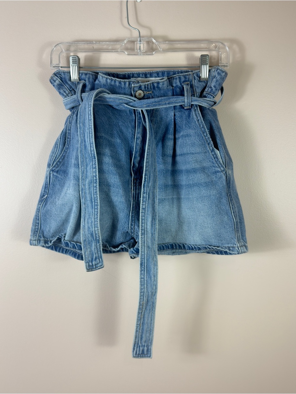 KANCAN womens size M light wash high rise tie waist denim jean shorts
